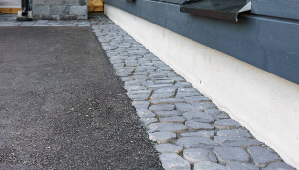 Best Driveway Resurfacing Pavers  in Jonesboro, IN